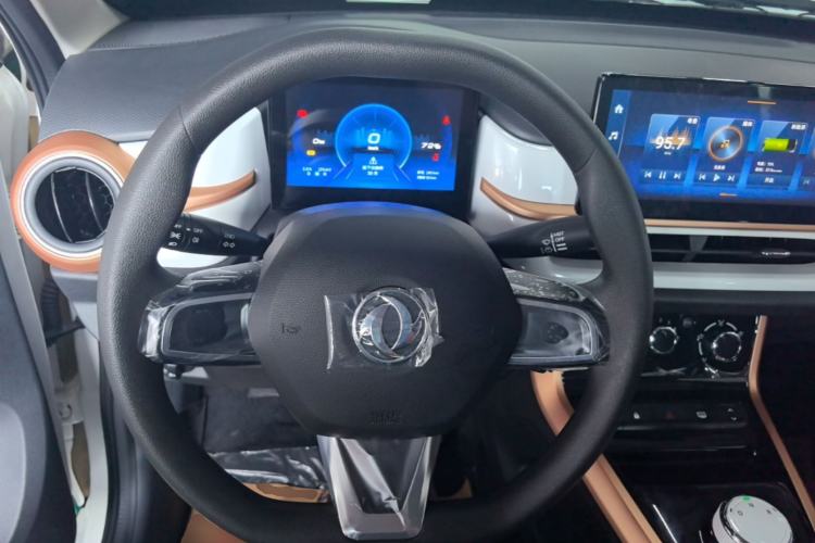 Used Dongfeng NAMMI BOX 2022 Chasing Wind Edition 331 km Standard Model Steering Wheel