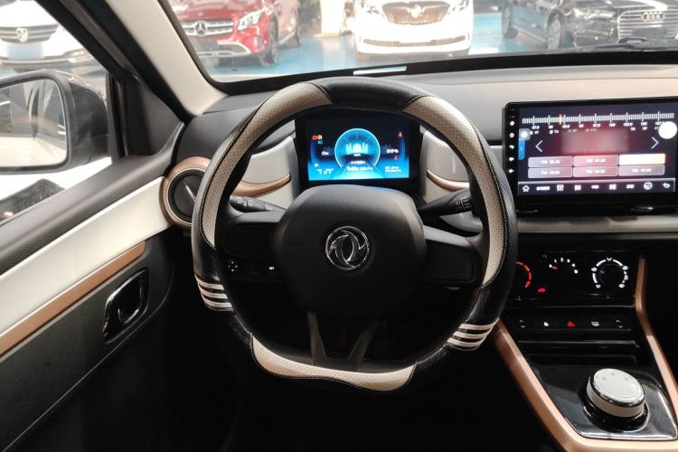Used Dongfeng NAMMI BOX 2022 Champion Edition Light Wind Version 201KM Standard Model Steering Wheel
