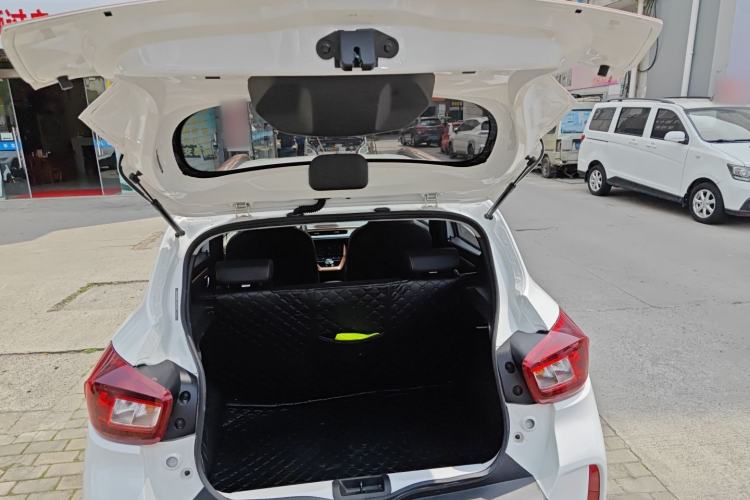 Used Dongfeng NAMMI BOX 2022 Revised Light Wind Edition 201 km Standard Version Trunk
