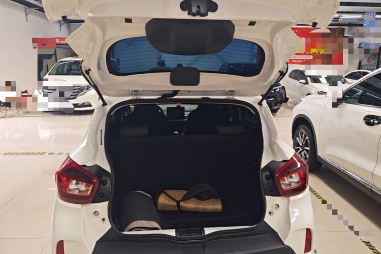 Used Dongfeng NAMMI BOX 2022 Revised Light Wind Edition 201 km Standard Version Trunk