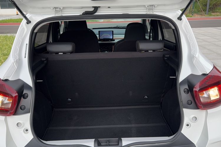 Used Dongfeng NAMMI BOX 2022 Revised Light Wind Edition 201 km Standard Version Trunk