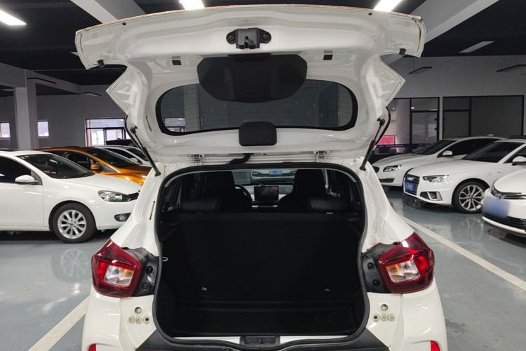 Used Dongfeng NAMMI BOX 2022 Chasing Wind Edition 331 km Standard Model Trunk