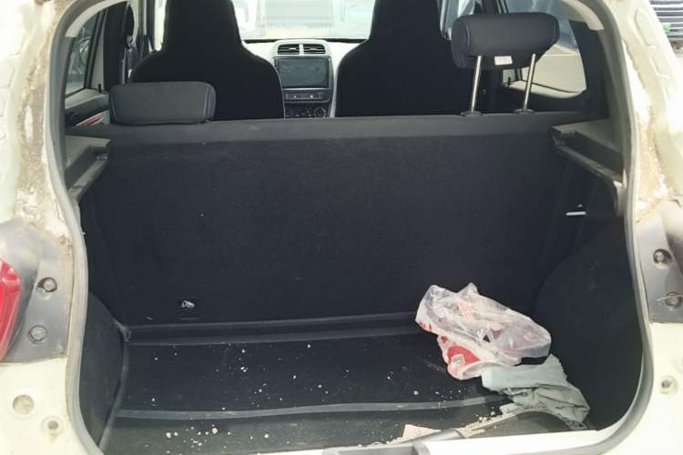 Used Dongfeng NAMMI BOX 2022 Chasing Wind Edition 331 km Standard Model Trunk