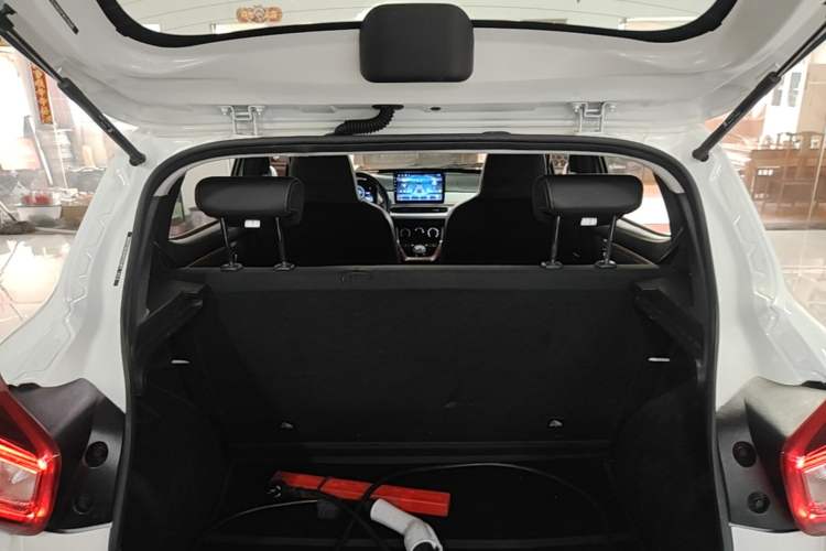Used Dongfeng NAMMI BOX 2022 Champion Edition Light Wind Version 201KM Standard Model Trunk