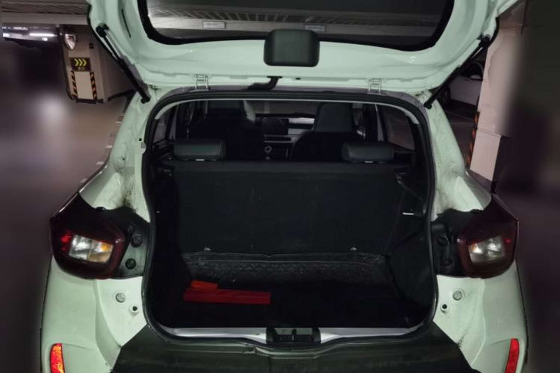 Used Dongfeng NAMMI BOX 2022 Revised Light Wind Edition 201 km Standard Version Trunk