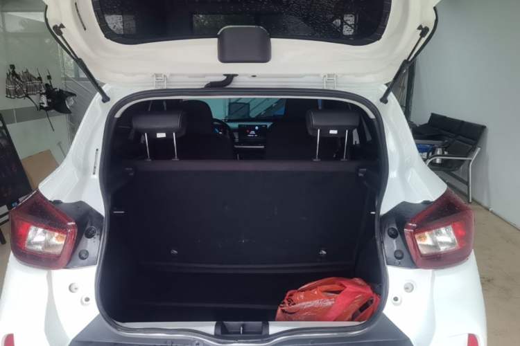 Used Dongfeng NAMMI BOX 2022 Revised Light Wind Edition 201 km Standard Version Trunk