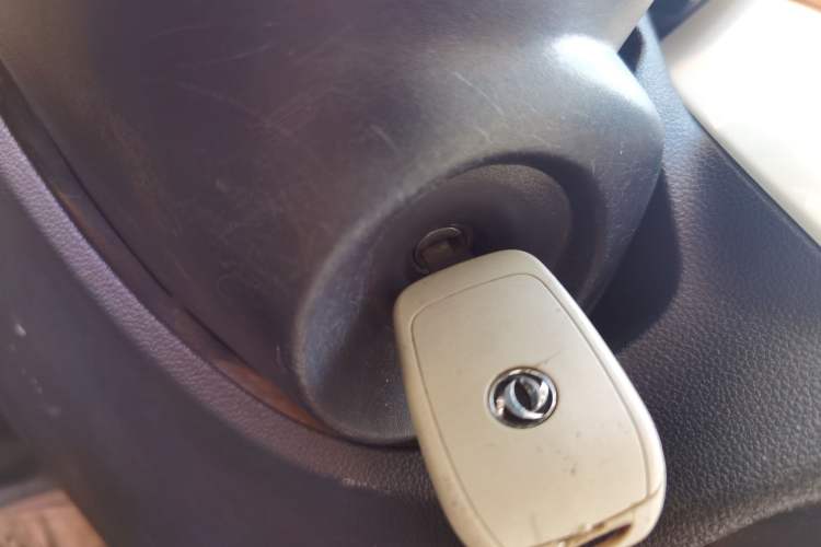 Used Dongfeng NAMMI BOX 2022 Chasing Wind Edition 331 km Standard Model Vehicle Key
