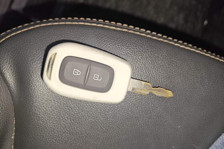 Used Dongfeng NAMMI BOX 2022 Chasing Wind Edition 331KM Advanced Model Vehicle Key