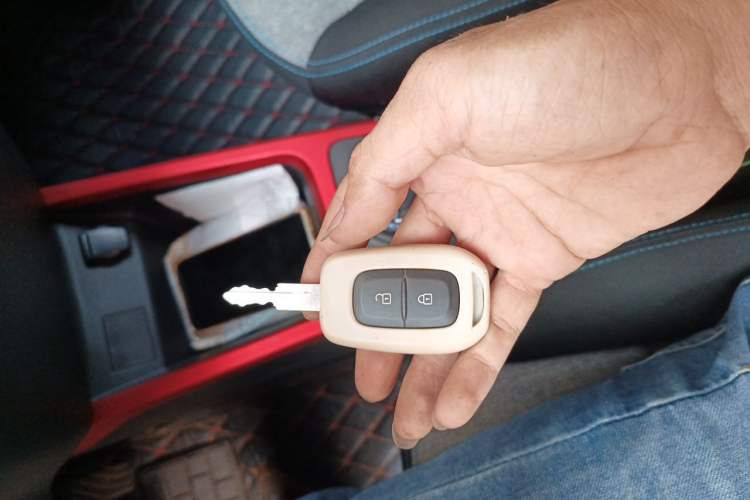 Used Dongfeng NAMMI BOX 2022 Chasing Wind Edition 331 km Standard Model Vehicle Key