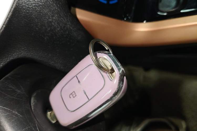 Used Dongfeng NAMMI BOX 2022 Chasing Wind Edition 331 km Standard Model Vehicle Key