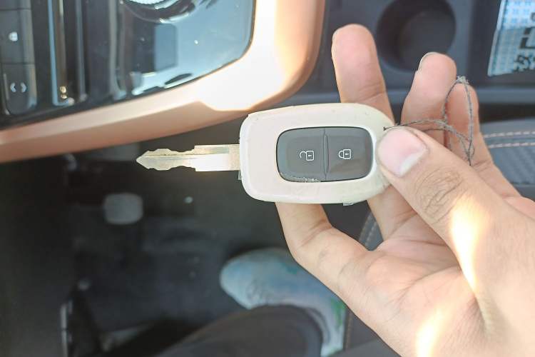 Used Dongfeng NAMMI BOX 2022 Light Wind Edition 201KM Lightning Model Vehicle Key