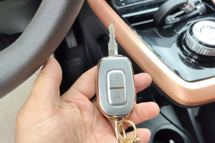 Used Dongfeng NAMMI BOX 2022 Chasing Wind Edition 331KM Advanced Model Vehicle Key