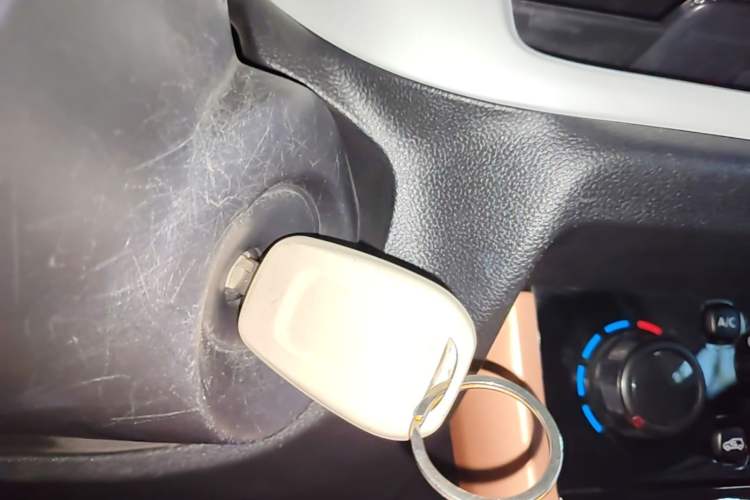Used Dongfeng NAMMI BOX 2022 Light Wind Edition 201KM Lightning Model Vehicle Key