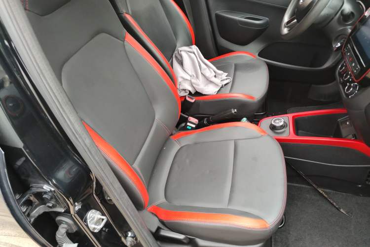 Used Dongfeng NAMMI EX1 2022 Restyled PRO Tiger Glory Deluxe Version Right Front Seat