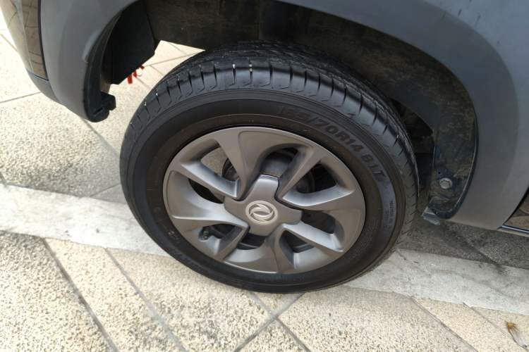 Used Dongfeng NAMMI EX1 2022 Restyled PRO Tiger Glory Deluxe Version Right Rear Wheel Hub