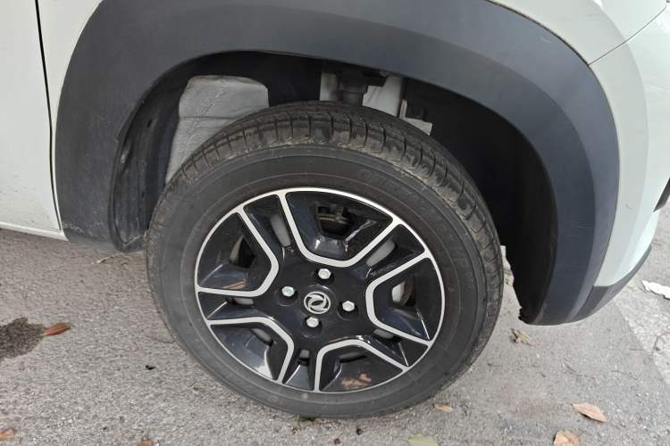 Used Dongfeng NAMMI EX1 2023 PRO Light Wind Edition Lightning Model Right Front Wheel Hub