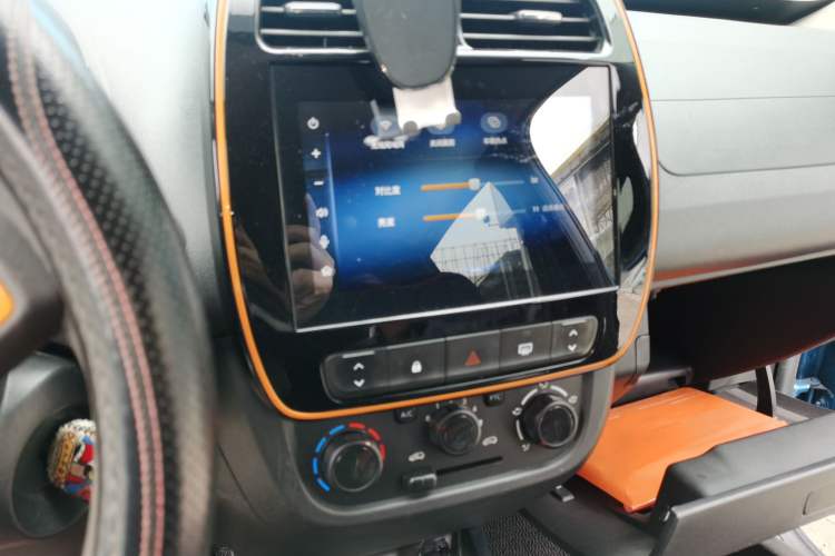 Used Dongfeng NAMMI EX1 2021 Quality Edition Audio And AC Panel