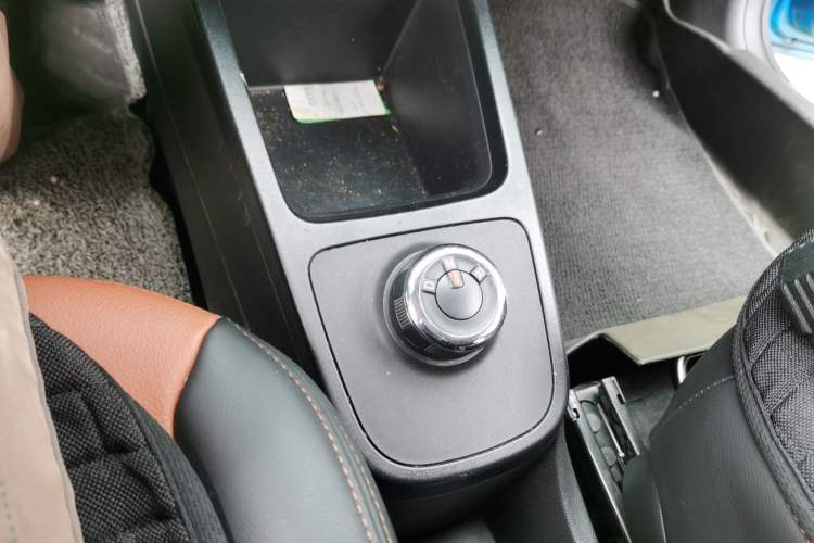 Used Dongfeng NAMMI EX1 2021 Quality Edition Gear Lever