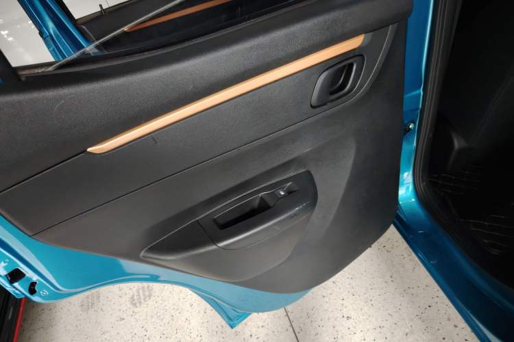 Used Dongfeng NAMMI EX1 2021 Quality Edition Interior 8