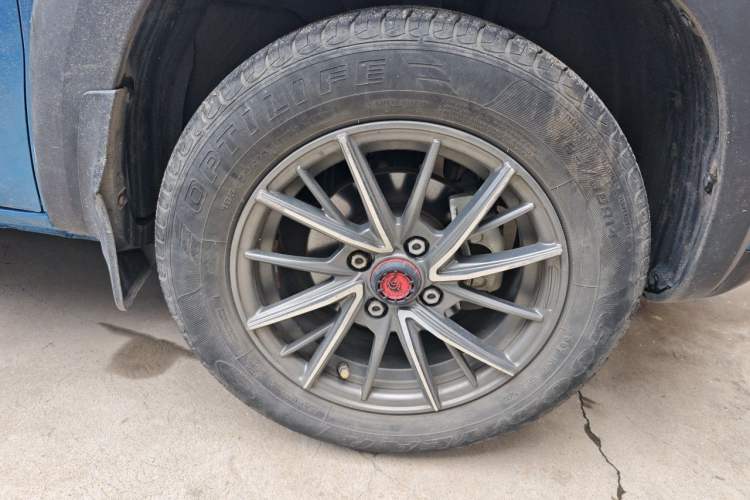 Used Dongfeng NAMMI EX1 2021 Quality Edition Right Front Wheel Hub
