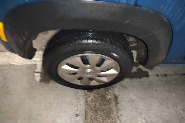 Used Dongfeng NAMMI EX1 2021 Zhi Ling Version Right Rear Wheel Hub