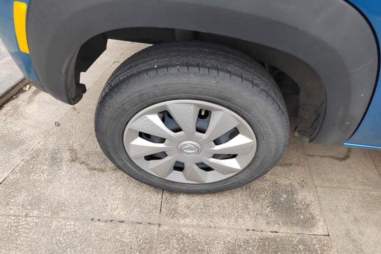 Used Dongfeng NAMMI EX1 2021 Quality Edition Right Rear Wheel Hub