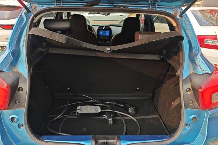 Used Dongfeng NAMMI EX1 2021 Quality Edition Trunk