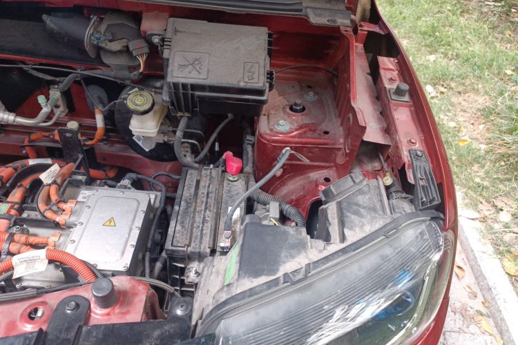 Used Dongfeng NAMMI EX1 2021 Quality Edition Engine Bay Left