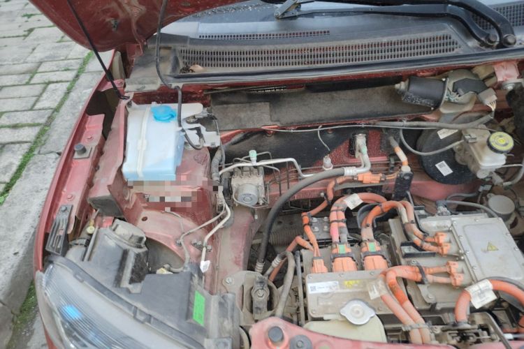 Used Dongfeng NAMMI EX1 2021 Quality Edition Engine Bay Right