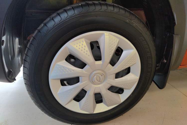 Used Dongfeng NAMMI EX1 2021 Zhi Ling Version Left Front Wheel Hub