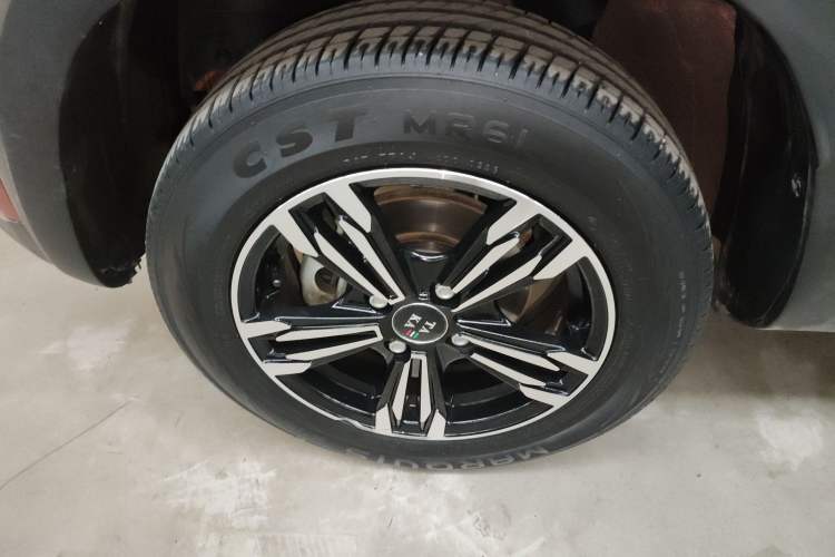 Used Dongfeng NAMMI EX1 2021 Quality Edition Left Front Wheel Hub