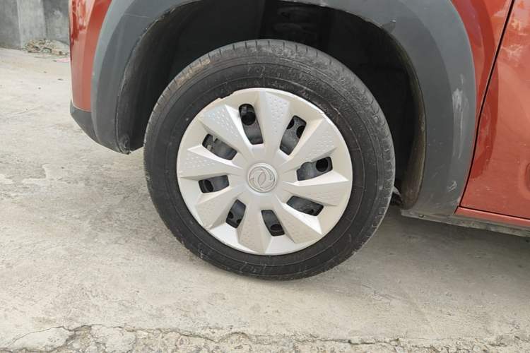 Used Dongfeng NAMMI EX1 2021 Zhi Ling Version Left Front Wheel Hub