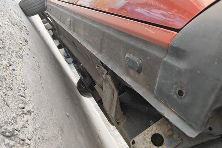 Used Dongfeng NAMMI EX1 2021 Zhi Ling Version Left Side Sill