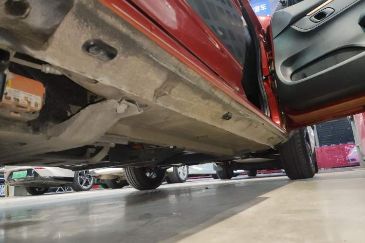 Used Dongfeng NAMMI EX1 2021 Quality Edition Right Side Sill