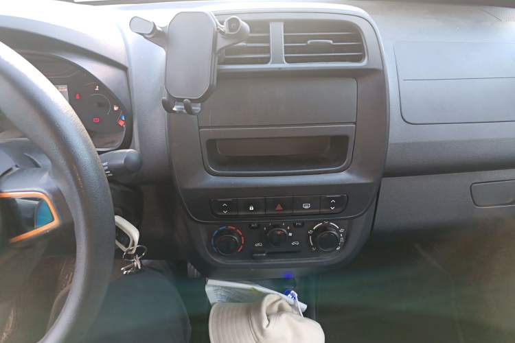 Used Dongfeng NAMMI EX1 2021 Zhi Ling Version Audio And AC Panel