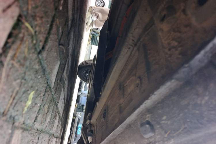 Used Dongfeng NAMMI EX1 2021 Zhi Ling Version Chassis Front Left