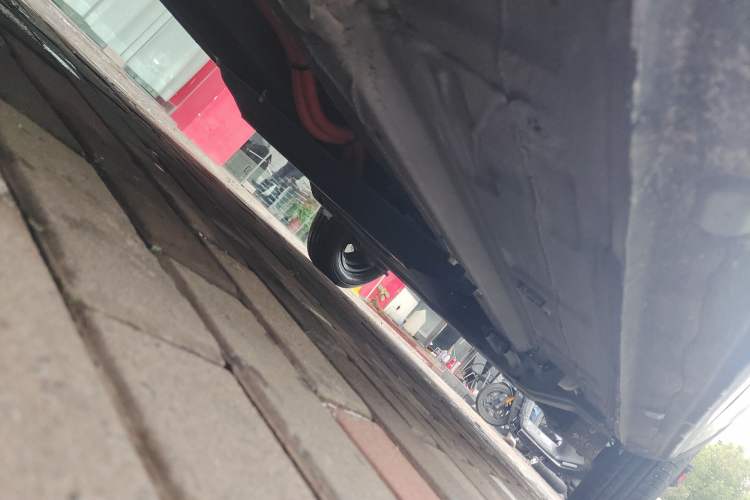 Used Dongfeng NAMMI EX1 2021 Zhi Ling Version Chassis Front Left