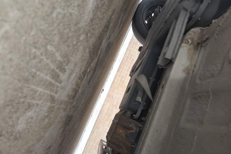 Used Dongfeng NAMMI EX1 2021 Zhi Ling Version Chassis Front Left