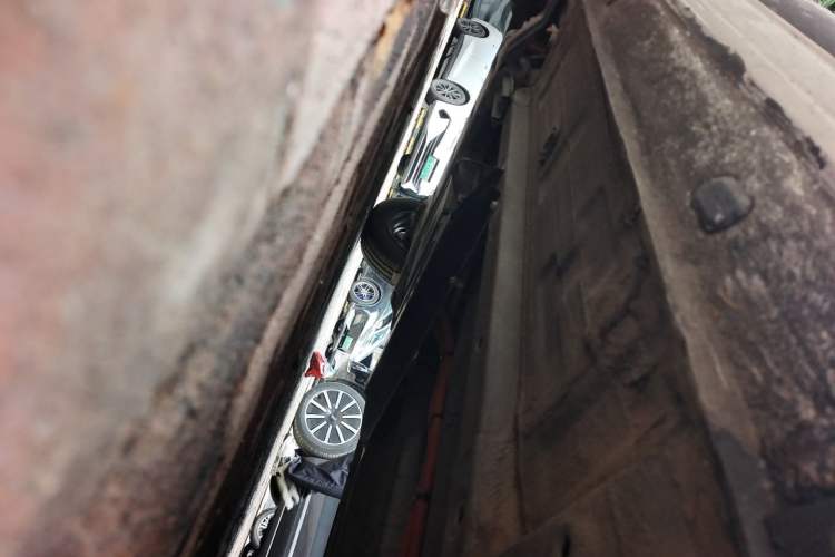 Used Dongfeng NAMMI EX1 2021 Zhi Ling Version Chassis Front Right