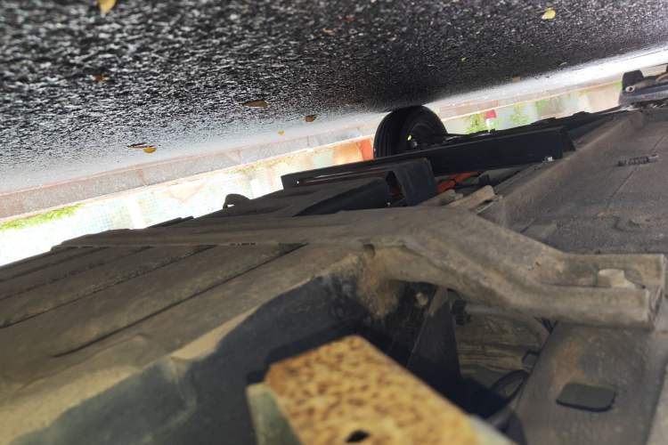 Used Dongfeng NAMMI EX1 2021 Quality Edition Chassis Rear Left