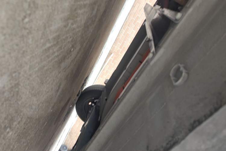 Used Dongfeng NAMMI EX1 2021 Zhi Ling Version Chassis Rear Right