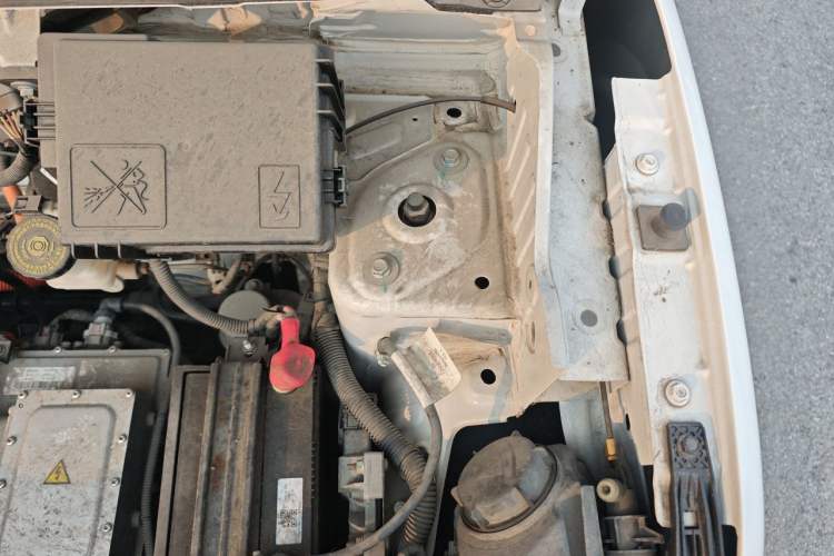 Used Dongfeng NAMMI EX1 2021 Quality Edition Engine Bay Left