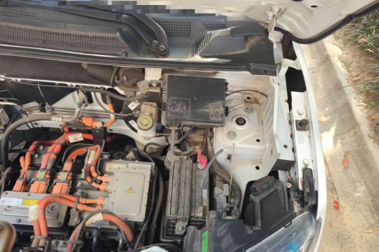 Used Dongfeng NAMMI EX1 2021 Quality Edition Engine Bay Left