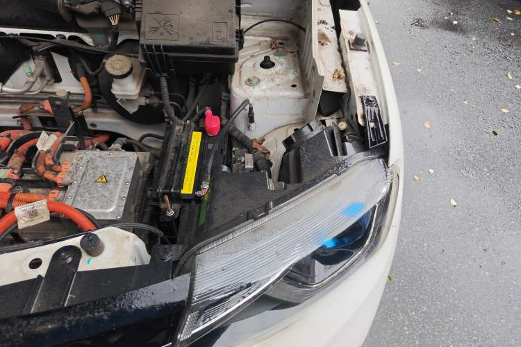 Used Dongfeng NAMMI EX1 2021 Quality Edition Engine Bay Left