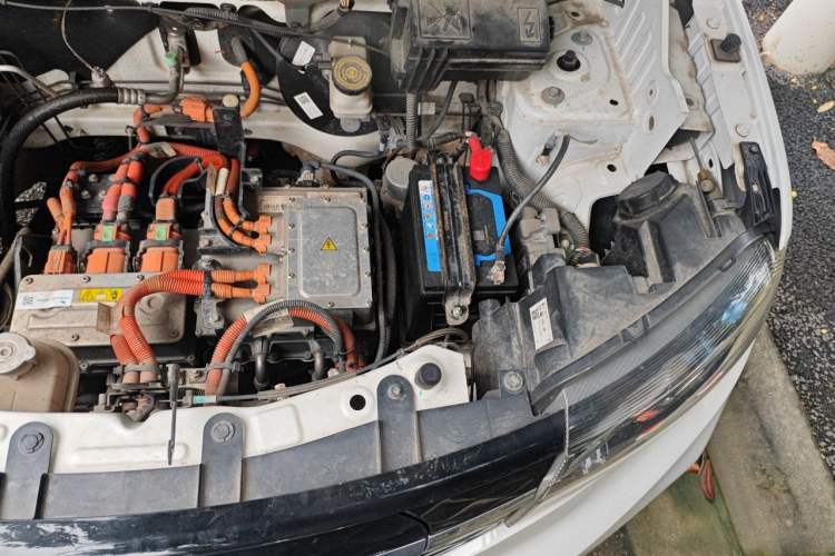 Used Dongfeng NAMMI EX1 2021 Quality Edition Engine Bay Left