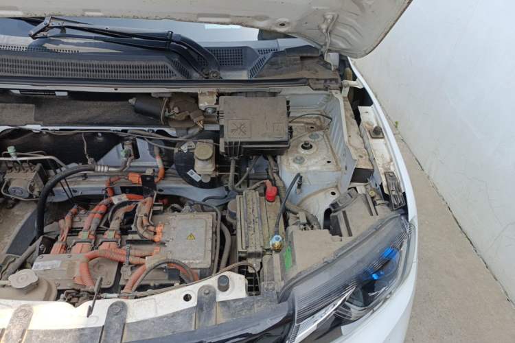 Used Dongfeng NAMMI EX1 2021 Quality Edition Engine Bay Left