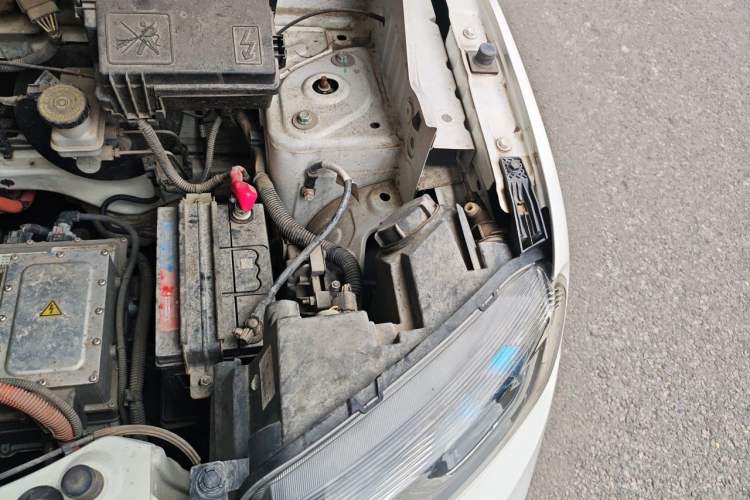 Used Dongfeng NAMMI EX1 2021 Quality Edition Engine Bay Left