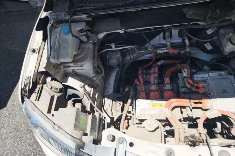Used Dongfeng NAMMI EX1 2021 Quality Edition Engine Bay Right