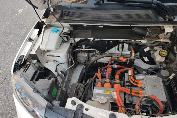 Used Dongfeng NAMMI EX1 2021 Quality Edition Engine Bay Right