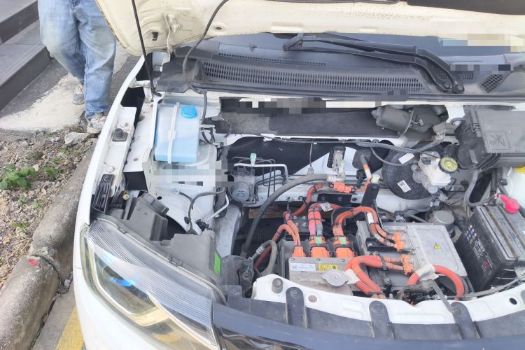 Used Dongfeng NAMMI EX1 2021 Quality Edition Engine Bay Right